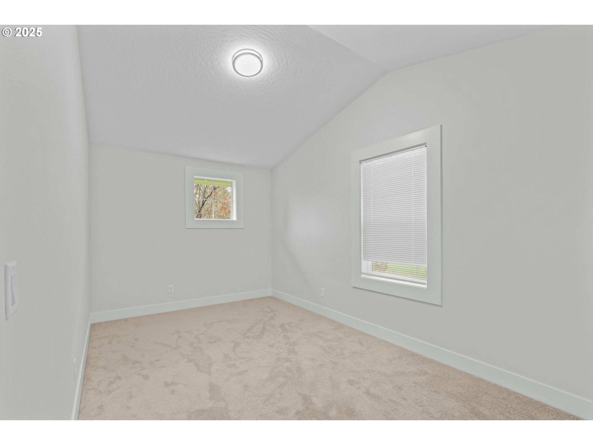 1010 Monroe Street Eugene, OR 97402 - Photo 24 of 40 a view of an empty room with a window