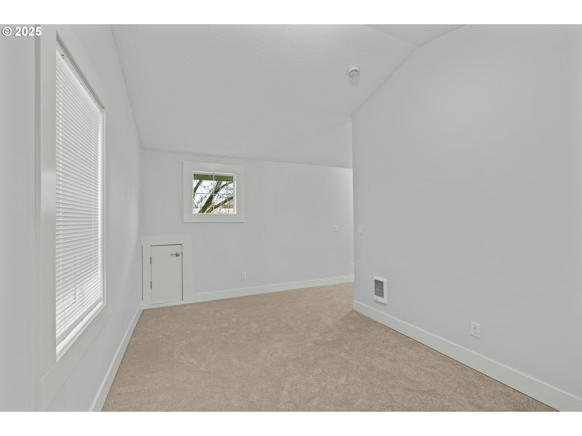 1010 Monroe Street Eugene, OR 97402 - Photo 26 of 40 a view of an empty room