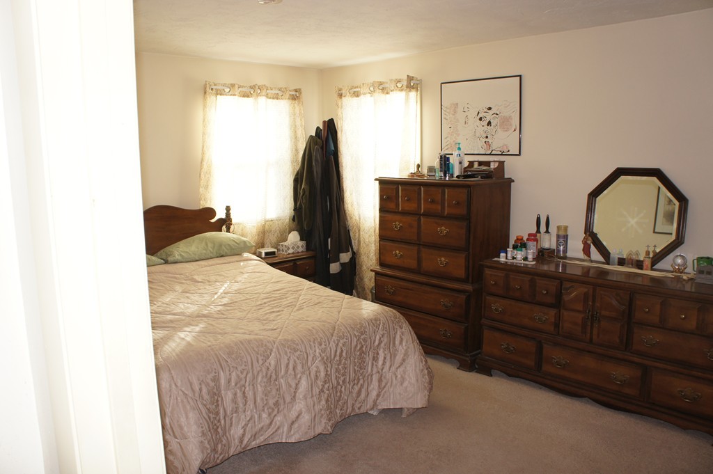 27 Southold Road Worcester, MA 01607 - Photo 3 of 17 Gallery Image 3