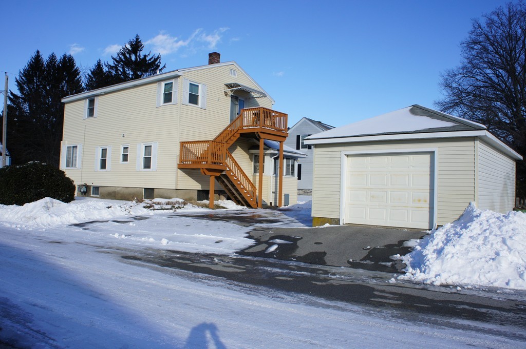 27 Southold Road Worcester, MA 01607 - Photo 8 of 17 Gallery Image 8