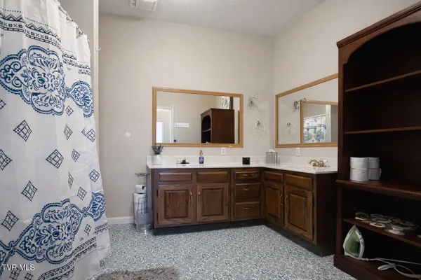 $239,000 | 145 Main Street, Tazewell, VA 24651