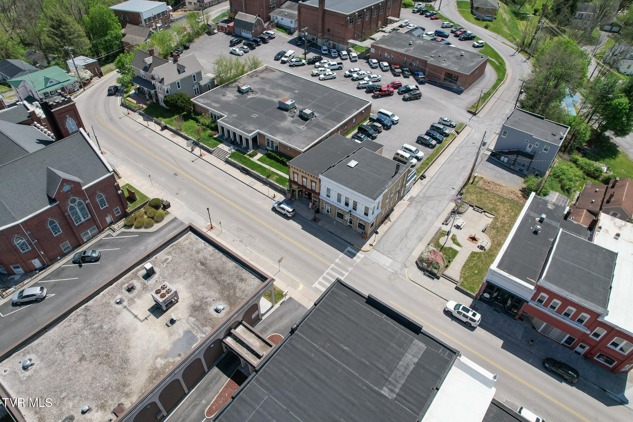 145 Main Street Tazewell, VA 24651 - Photo 33 of 34 DJI_0116
