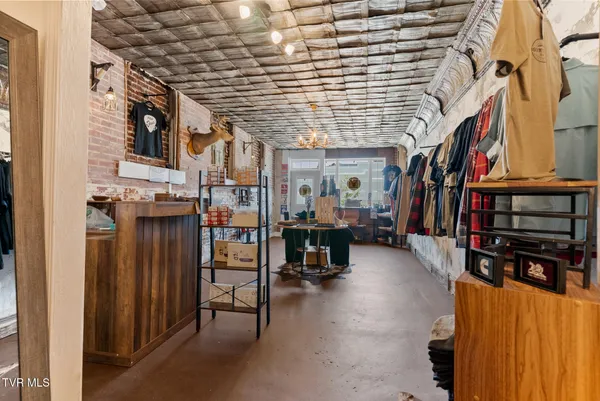 $239,000 | 145 Main Street, Tazewell, VA 24651