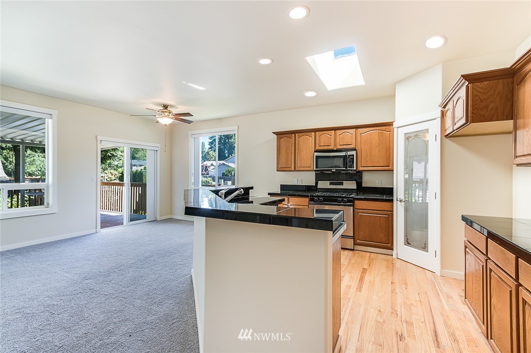 2217 Duvall Avenue Northeast Renton, WA 98059 - Photo 3 of 23