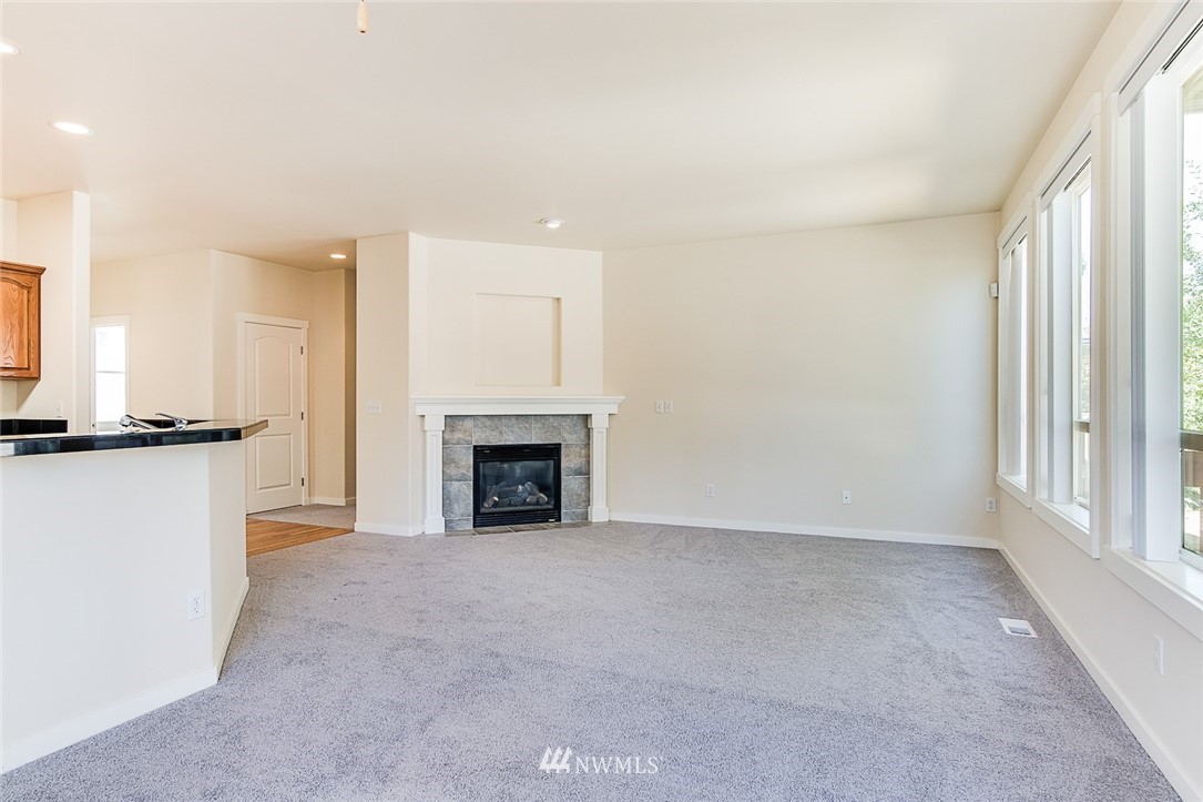 2217 Duvall Avenue Northeast Renton, WA 98059 - Photo 6 of 23