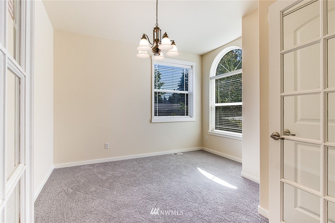 2217 Duvall Avenue Northeast Renton, WA 98059 - Photo 9 of 23