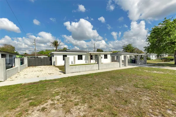 $599,999 | 14520 Carver Drive, Miami, FL 33176