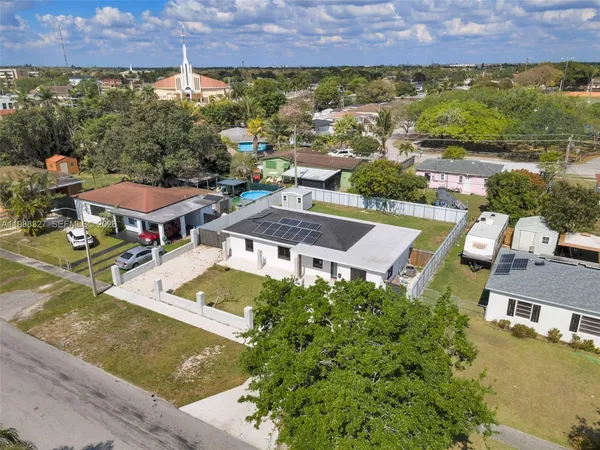 $599,999 | 14520 Carver Drive, Miami, FL 33176