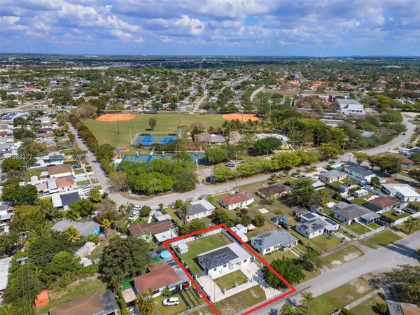 $599,999 | 14520 Carver Drive, Miami, FL 33176