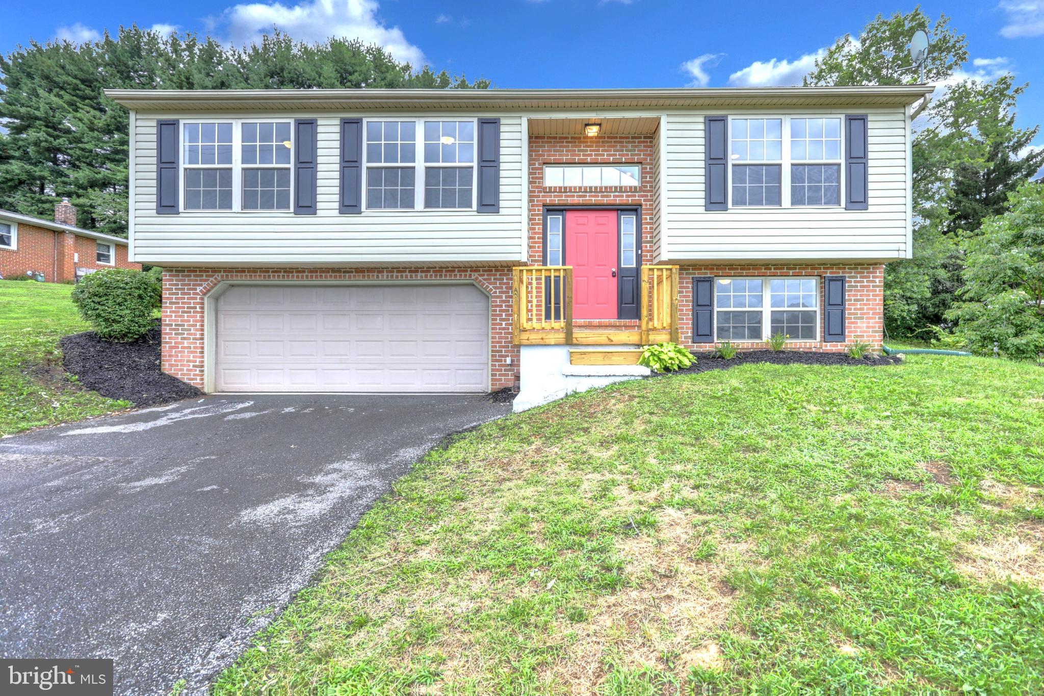 2020 Teslin Road York, PA 17404 - Photo 1 of 26