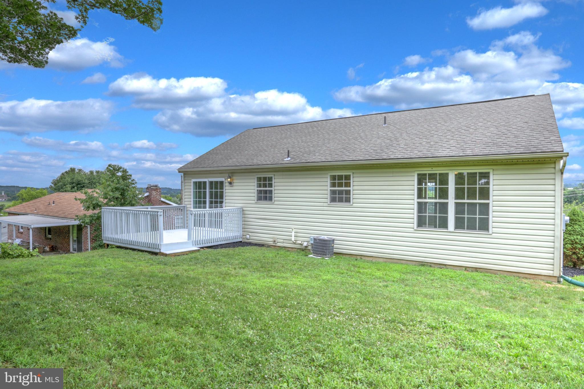 2020 Teslin Road York, PA 17404 - Photo 5 of 26