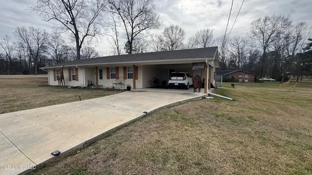 $208,000 | 415 Townsend Road, Forest, MS 39074
