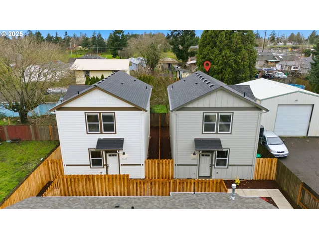 $369,900 | 4537 Southeast 97th Avenue, Portland, OR 97266