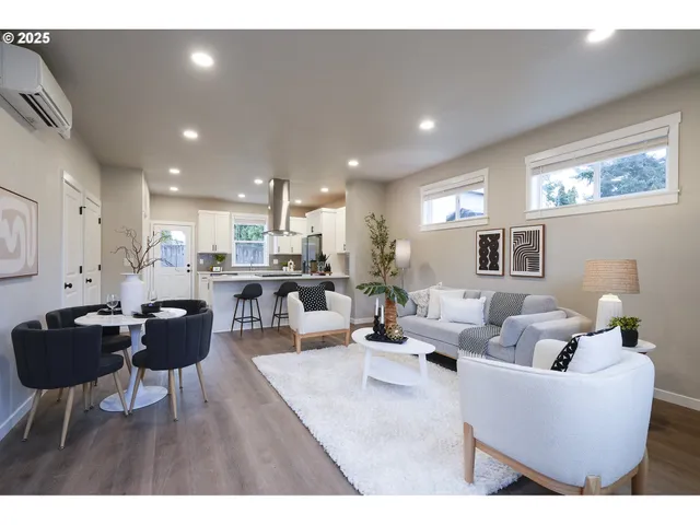 $369,900 | 4537 Southeast 97th Avenue, Portland, OR 97266