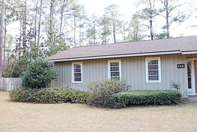 115 Lynnwood Road Walterboro, SC 29488 - Photo 5 of 41 9493F4BA-DD18-45E6-B9A1-6A52E1D90AE8