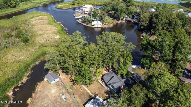 $449,999 | 363 Lake Harbor Road, Brandon, MS 39047