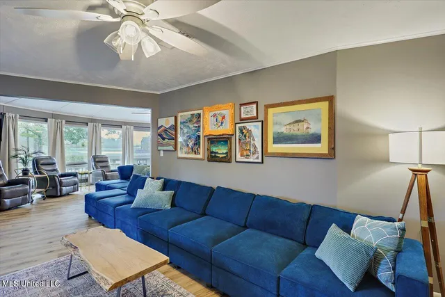 $449,999 | 363 Lake Harbor Road, Brandon, MS 39047