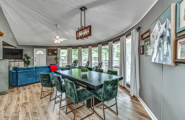 $449,999 | 363 Lake Harbor Road, Brandon, MS 39047