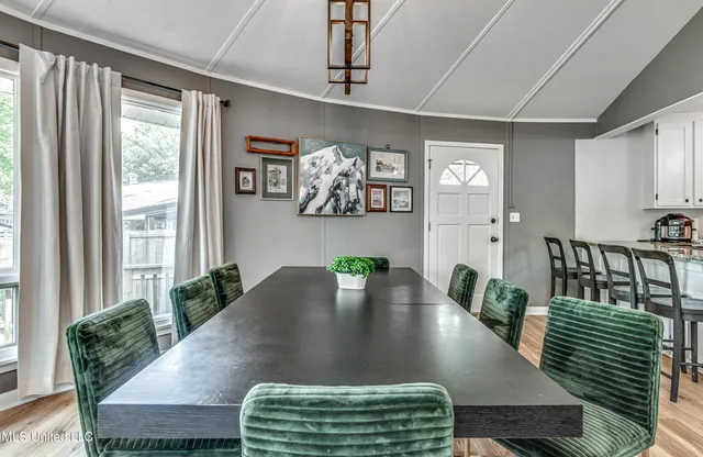 $449,999 | 363 Lake Harbor Road, Brandon, MS 39047