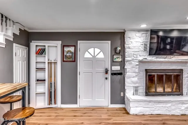 $449,999 | 363 Lake Harbor Road, Brandon, MS 39047