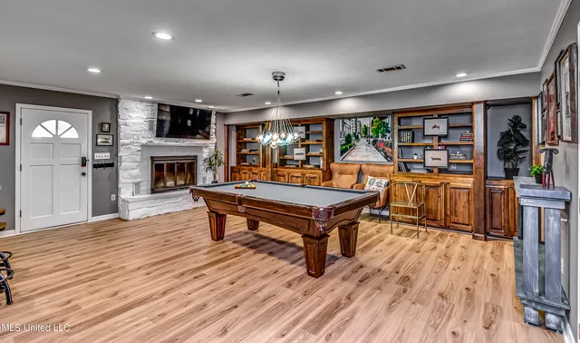 $449,999 | 363 Lake Harbor Road, Brandon, MS 39047