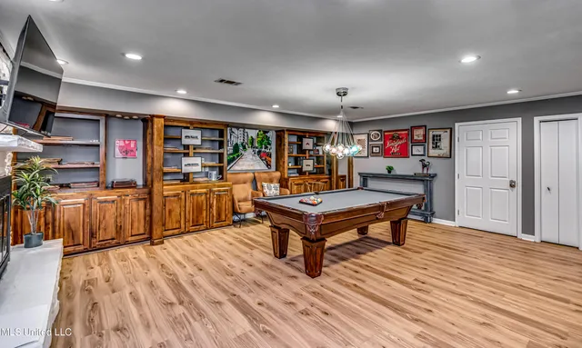 $449,999 | 363 Lake Harbor Road, Brandon, MS 39047