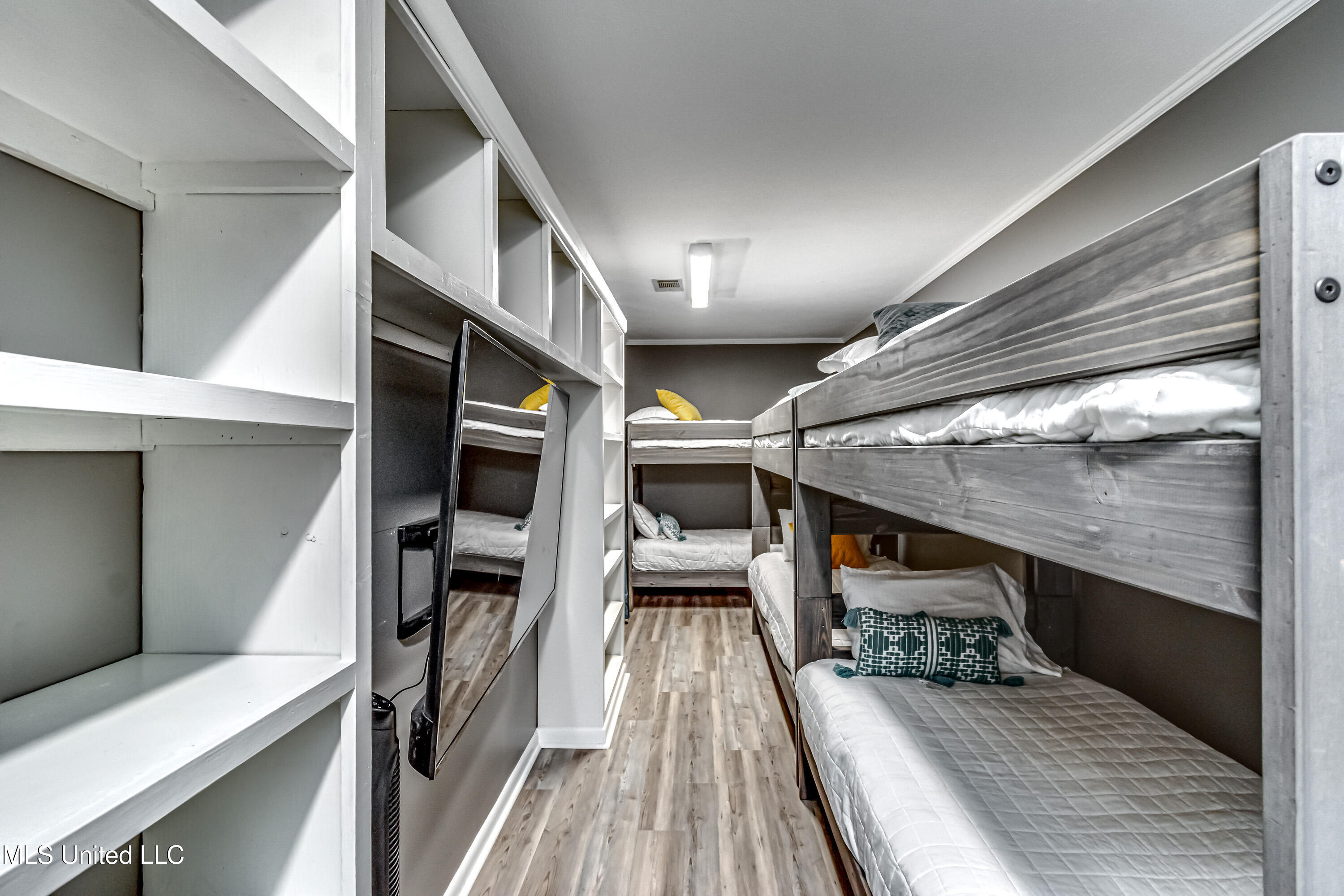 363 Lake Harbor Road Brandon, MS 39047 - Photo 48 of 122 363 Lake Harbor Rd-10