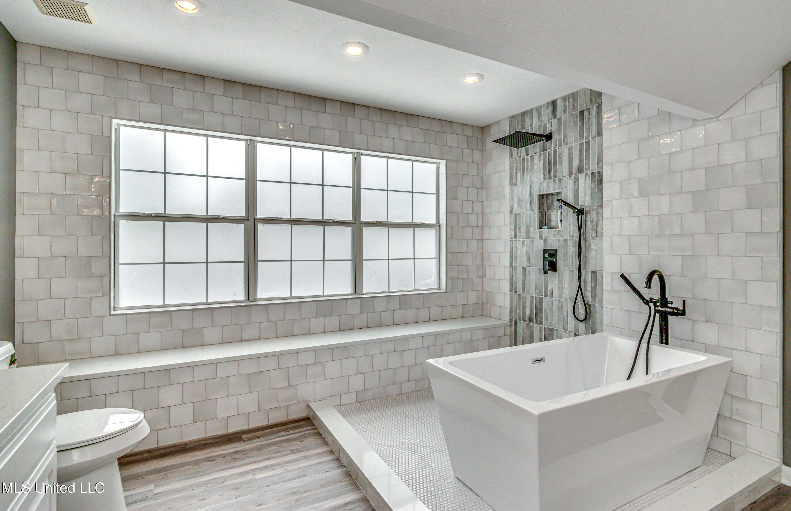 363 Lake Harbor Road Brandon, MS 39047 - Photo 68 of 122 363 Lake Harbor Rd-53