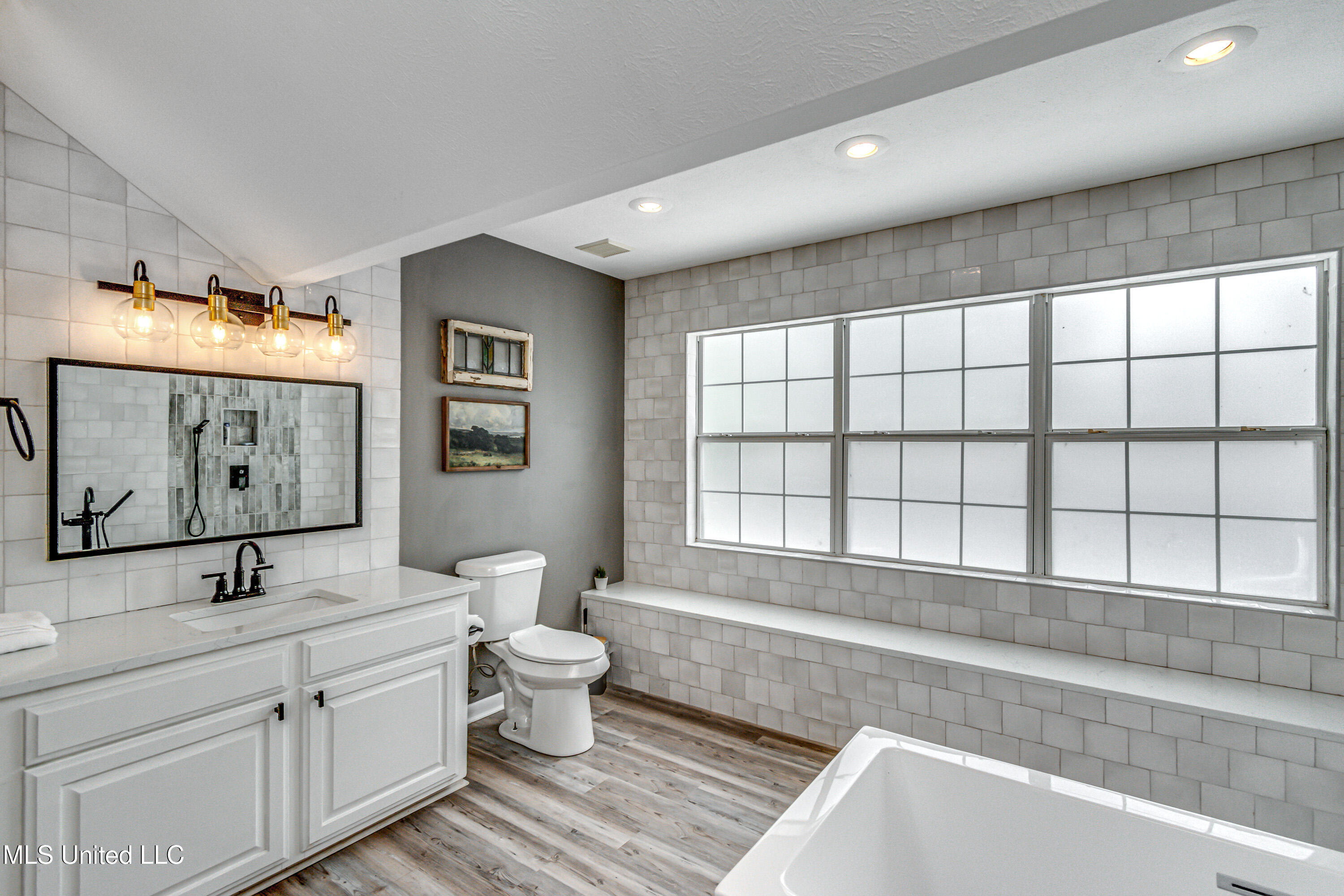 363 Lake Harbor Road Brandon, MS 39047 - Photo 69 of 122 363 Lake Harbor Rd-54