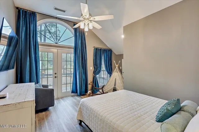 $449,999 | 363 Lake Harbor Road, Brandon, MS 39047