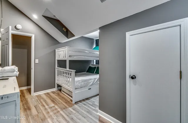 $449,999 | 363 Lake Harbor Road, Brandon, MS 39047