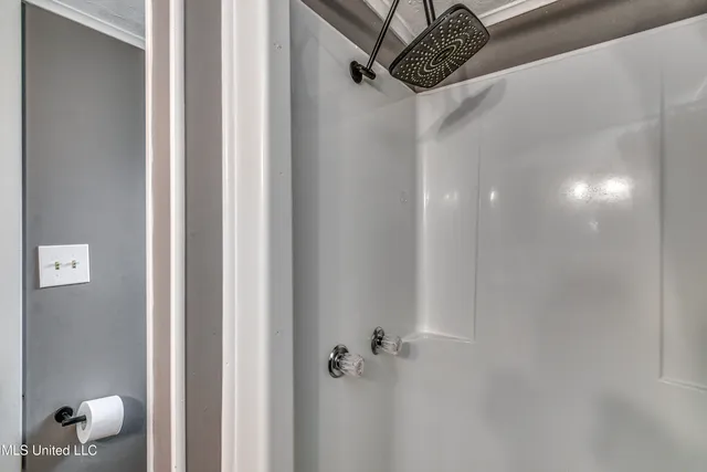 $449,999 | 363 Lake Harbor Road, Brandon, MS 39047