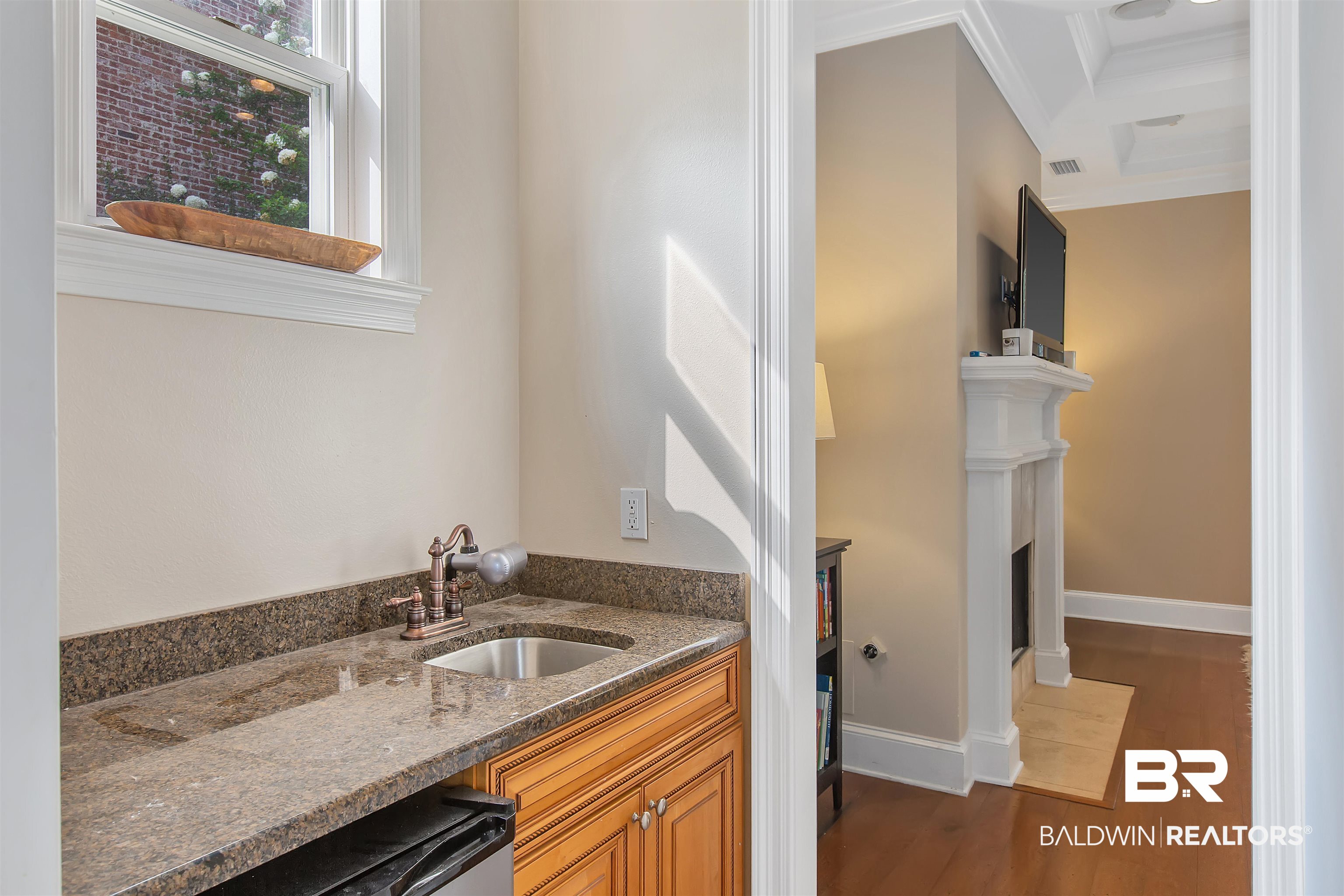 140 Sandy Shoal Loop Fairhope, AL 36532 - Photo 16 of 32 Wet Bar