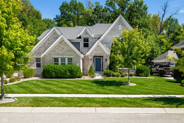 $769,900 | 7225 Henderickson Lane, Indianapolis, IN 46237