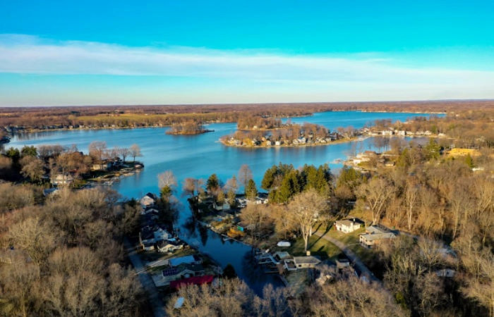 50775 West Bay Road Dowagiac, MI 49047 - Photo 2 of 33 Magician Lake 1