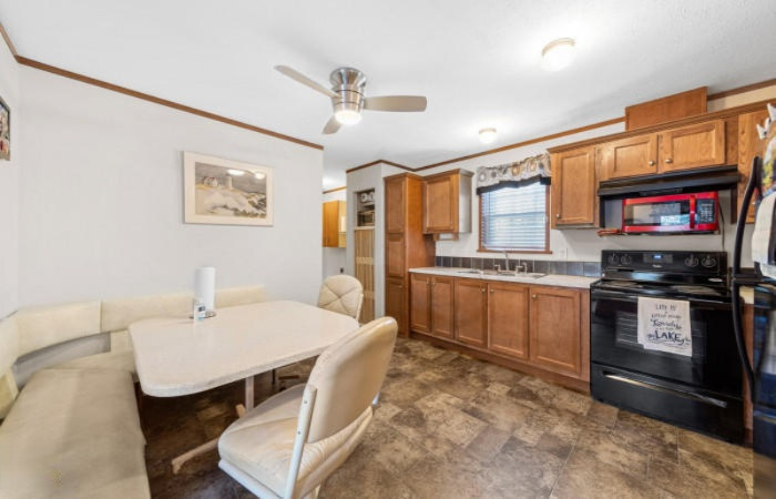50775 West Bay Road Dowagiac, MI 49047 - Photo 21 of 33 kitchen
