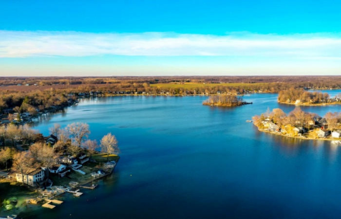 50775 West Bay Road Dowagiac, MI 49047 - Photo 6 of 33 Magician Lake 3