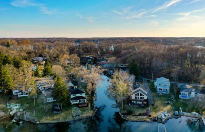 50775 West Bay Road Dowagiac, MI 49047 - Photo 9 of 33 Magician Lake 6