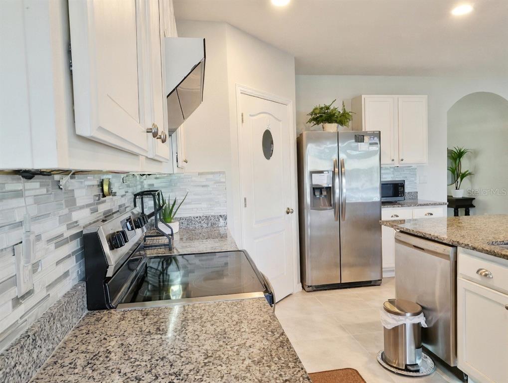 3048 Bethpage Loop Mount Dora, FL 32757 - Photo 14 of 55