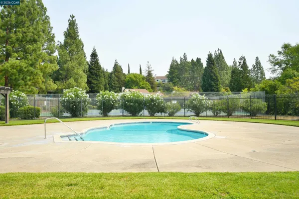 $549,000 | 2402 Silk Tree Court, Martinez, CA 94553