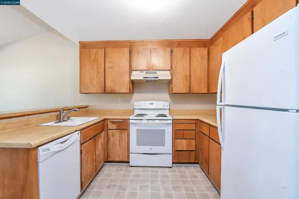 $549,000 | 2402 Silk Tree Court, Martinez, CA 94553