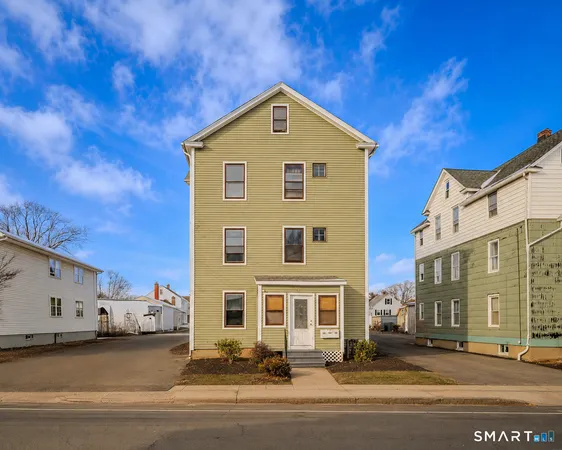 $1,800 | 422 Allen Street, New Britain, CT 06053
