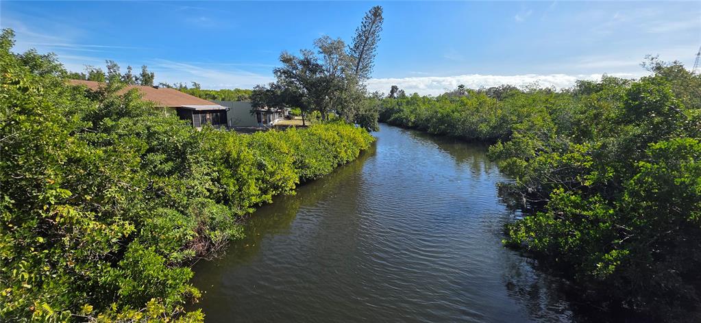 1946 Settlement Road, Unit 24 Venice, FL 34285 - Photo 31 of 36 a view of a house with a yard