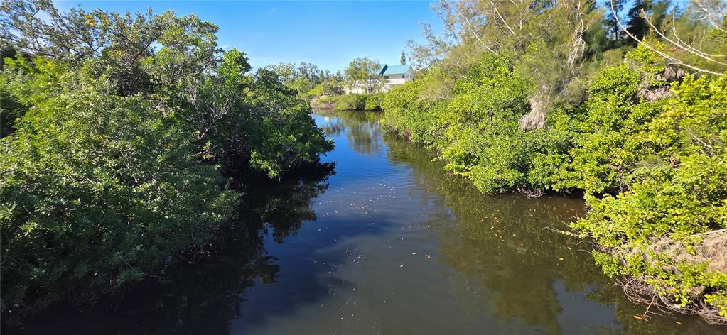 1946 Settlement Road, Unit 24 Venice, FL 34285 - Photo 33 of 36 a view of a pathway with a yard
