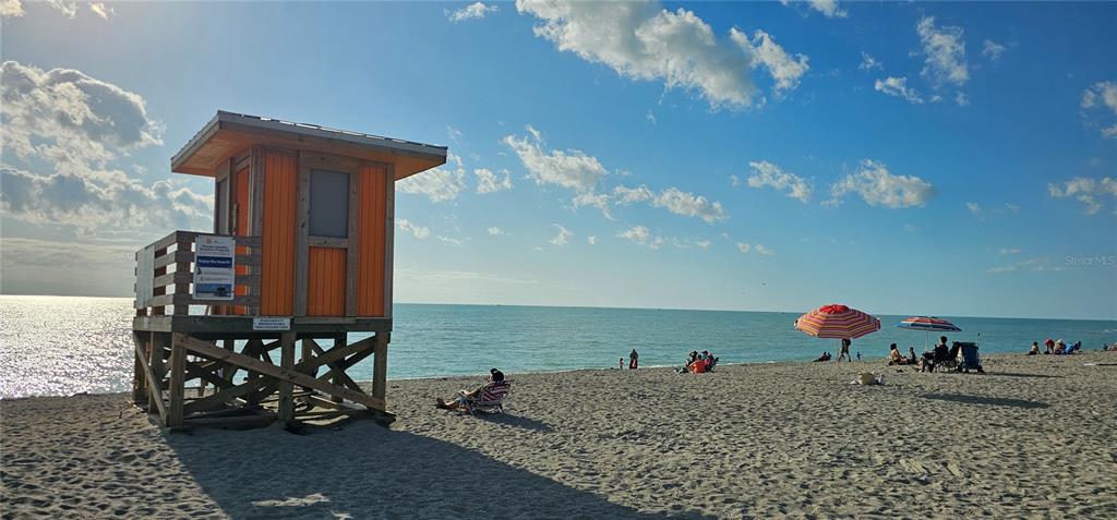 1946 Settlement Road, Unit 24 Venice, FL 34285 - Photo 39 of 51 a bedroom with a bed and dresser