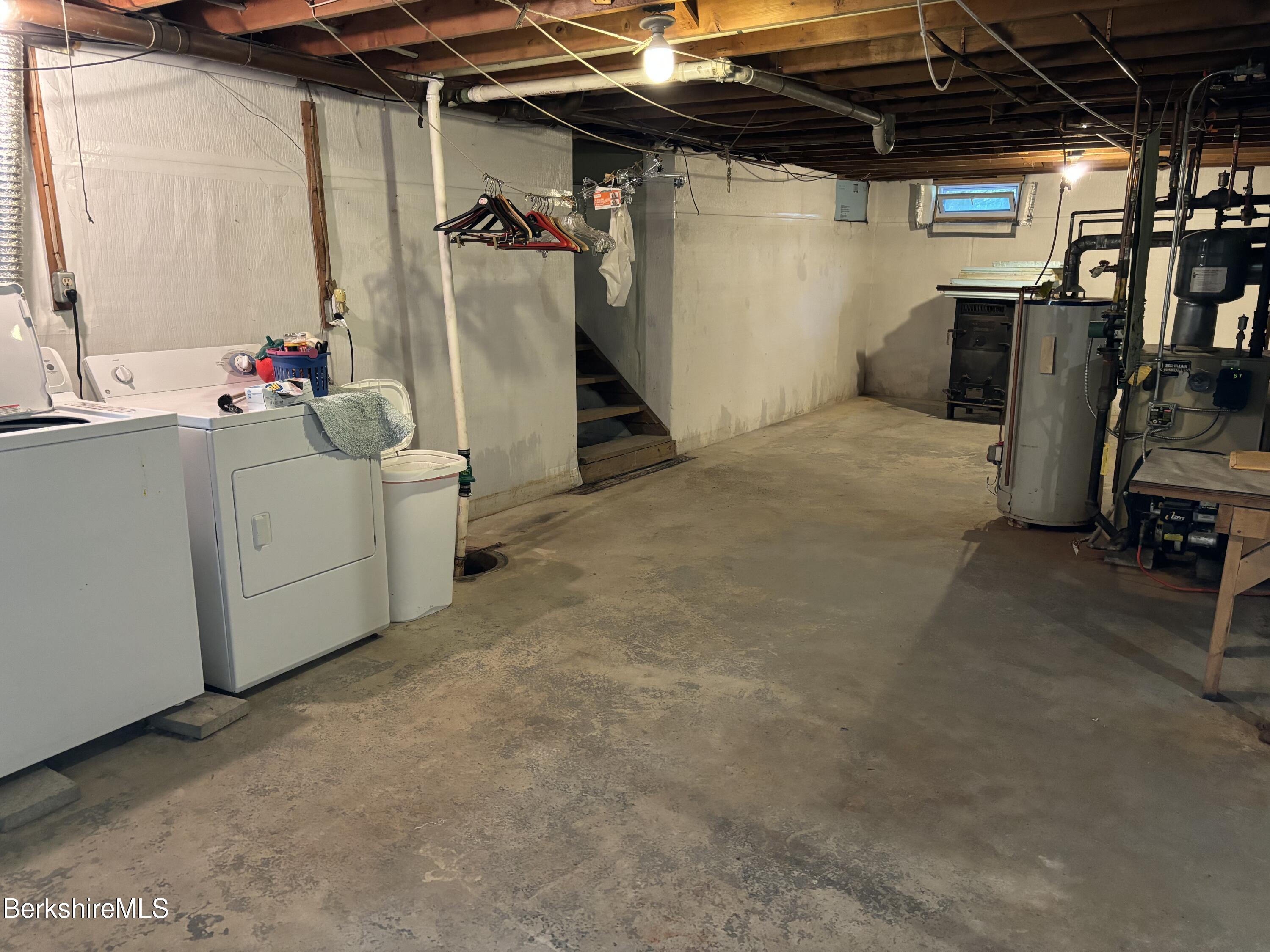 1435 River Road Clarksburg, MA 01247 - Photo 50 of 55 Washer and Dryer