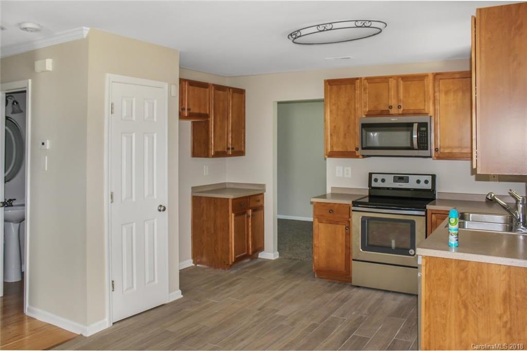 1730 Summit Ridge Lane Kannapolis, NC 28083 - Photo 2 of 18 Gallery Image 2