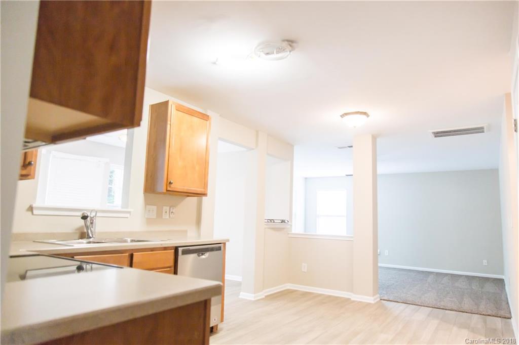 1730 Summit Ridge Lane Kannapolis, NC 28083 - Photo 3 of 18 Gallery Image 3