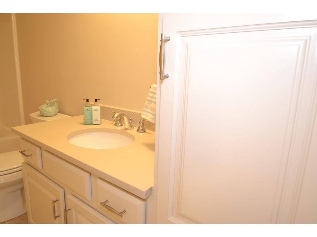 376 Exeter Road Hampton, NH 03842 - Photo 13 of 29