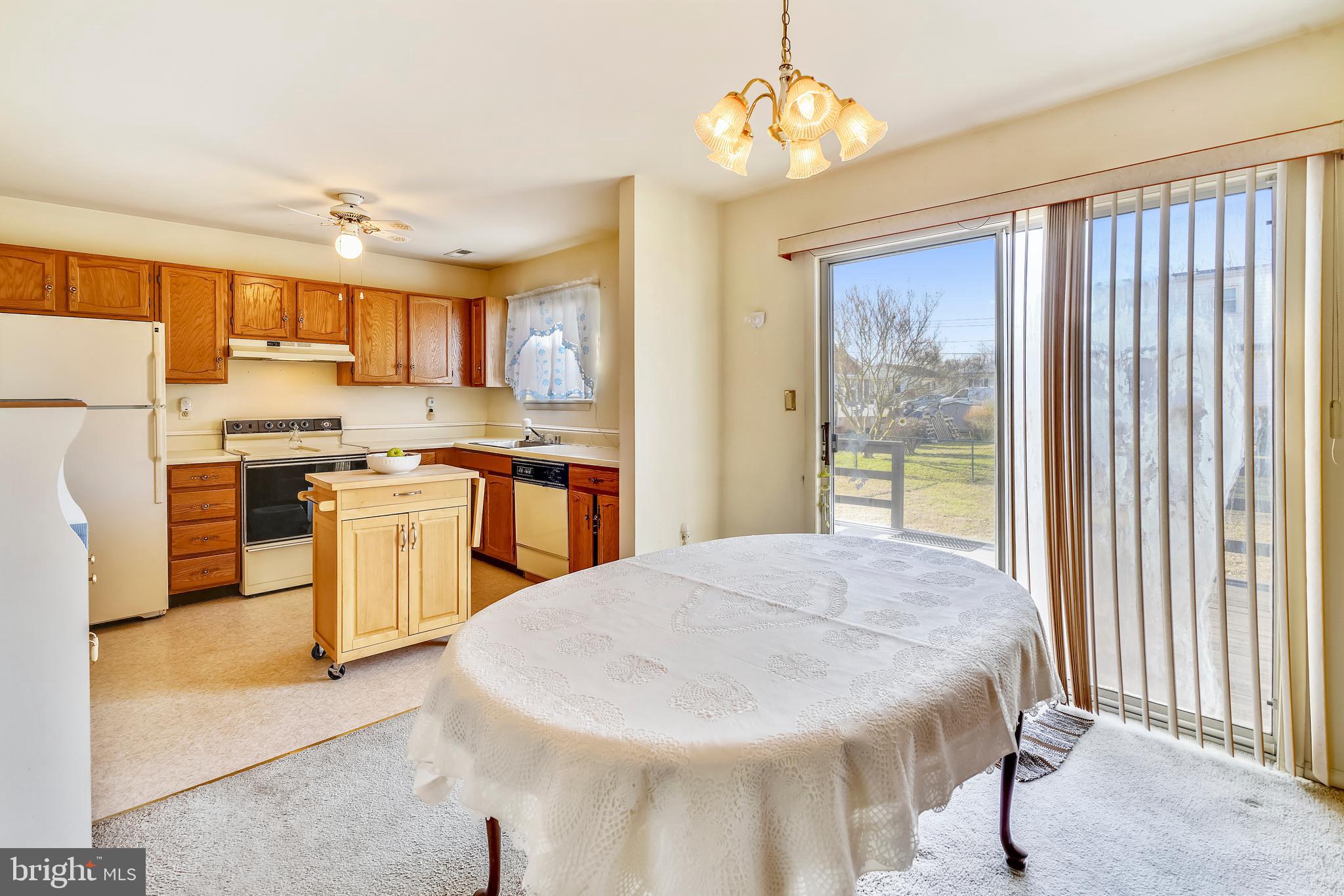 8416 Rugby Road Pasadena, MD 21122 - Photo 7 of 32 Gallery Image 7